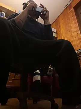 Snapshot of Dikkiduohottt chatting on 3, 3, 2025 Dikkiduohottt online show from 3, 3, 2025