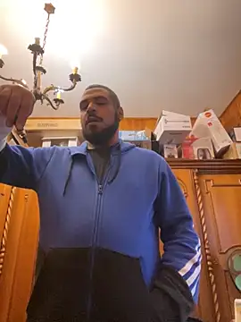 Snapshot of Dikkiduohottt chatting on 19, 10, 2025 Dikkiduohottt online show from 19, 10, 2025