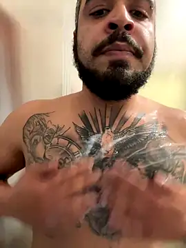 Snapshot of Dikkiduohottt chatting on 28, 11, 2025 Dikkiduohottt online show from 28, 11, 2025