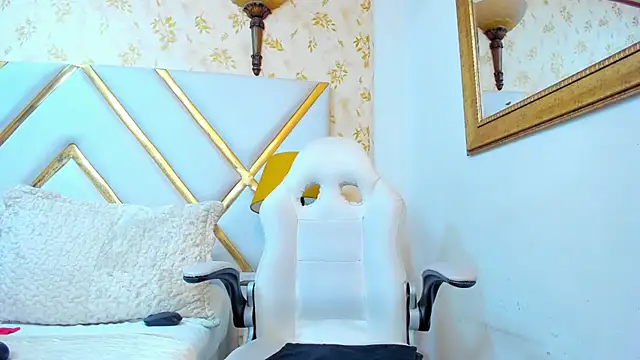 Snapshot of MalorySweet chatting on 6, 10, 2025 MalorySweet online show from 6, 10, 2025