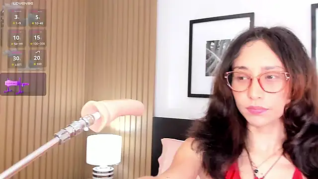 doll bella  online show from 6, 11, 2025