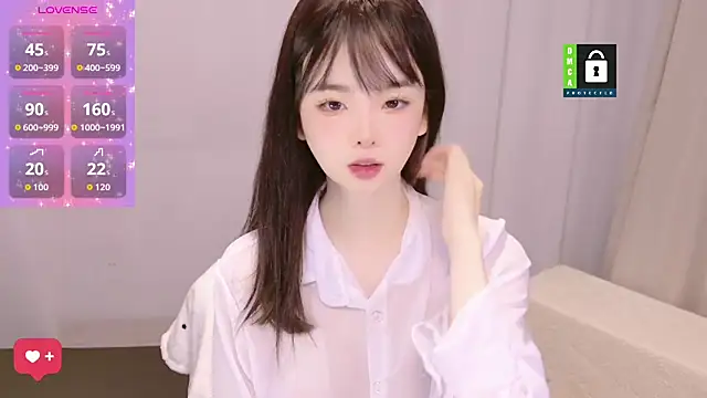 Snapshot of GouGou-111 chatting on 9, 9, 2025 GouGou-111 online show from 9, 9, 2025