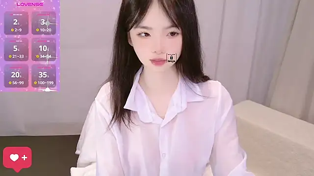 Snapshot of GouGou-111 chatting on 10, 9, 2025 GouGou-111 online show from 10, 9, 2025