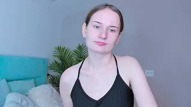 L1ittle kitty  online show from 5, 12, 2025