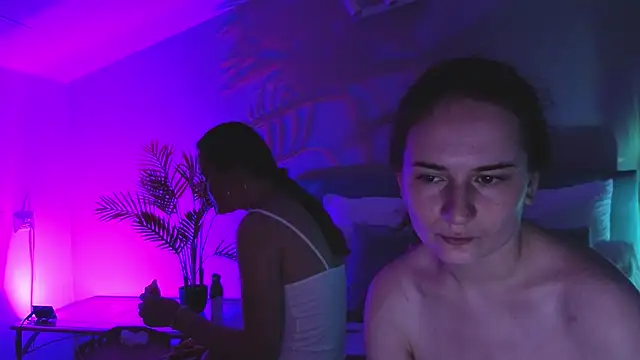 L1ittle kitty  online show from 1, 7, 2026
