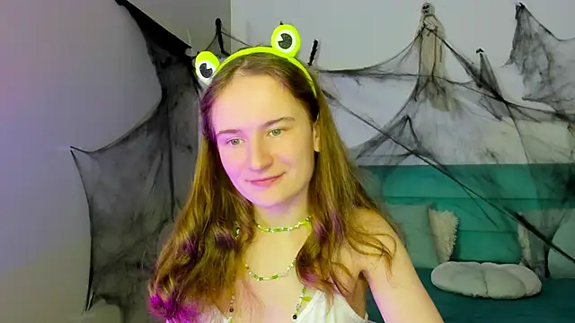 L1ittle kitty  online show from 27, 10, 2025