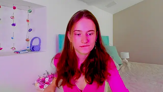 L1ittle kitty  online show from 25, 9, 2025