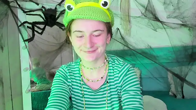 L1ittle kitty  online show from 26, 10, 2025