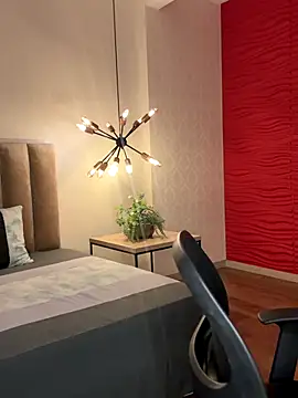 Alisha-Bond online show from 4, 11, 2025