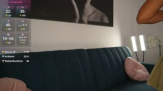 izzy belle online show from 20, 3, 2025