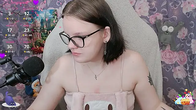 DivaMarisa online show from 17, 2, 2025