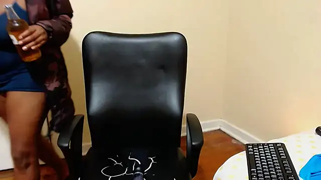 Snapshot of sexy_boobs97 chatting on 25, 2, 2026 sexy boobs97 online show from 25, 2, 2026