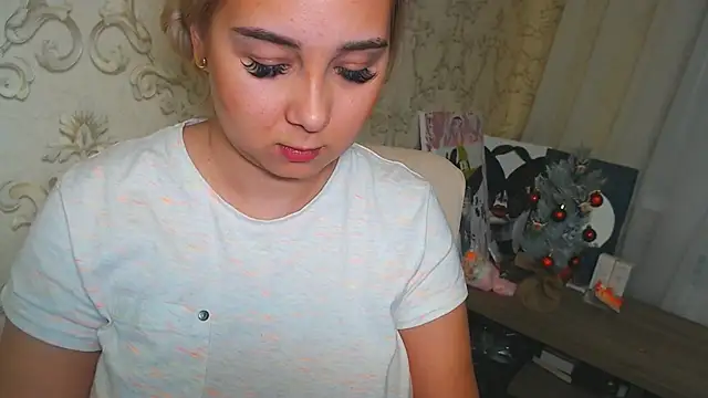 DolphinDreams online show from 8, 1, 2026