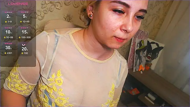 DolphinDreams online show from 2, 3, 2025