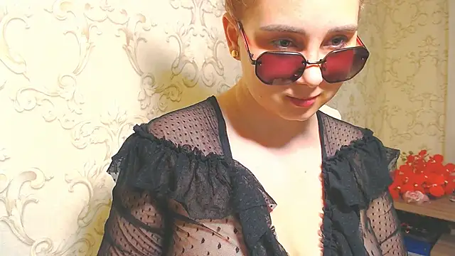 DolphinDreams online show from 12, 7, 2026