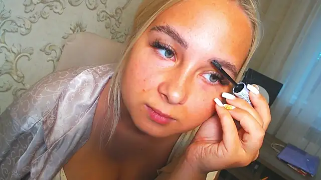 DolphinDreams online show from 15, 10, 2025