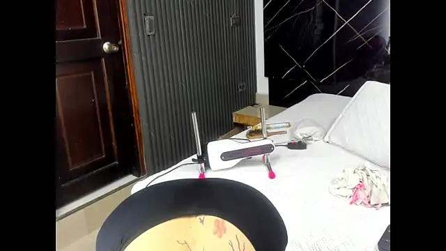 cloee-rabbyt online show from 12, 11, 2025