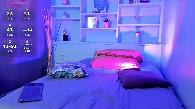 Snapshot of Lucy_Williiams chatting on 6, 3, 2025 Lucy Williiams online show from 6, 3, 2025