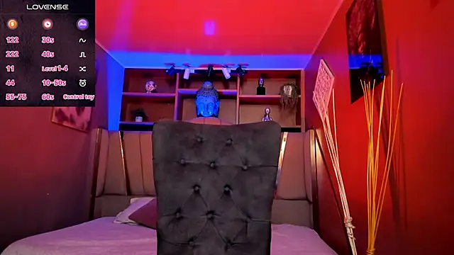 Snapshot of Lucy_Williiams chatting on 10, 11, 2025 Lucy Williiams online show from 10, 11, 2025