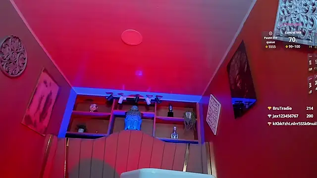 Snapshot of Lucy_Williiams chatting on 3, 10, 2025 Lucy Williiams online show from 3, 10, 2025