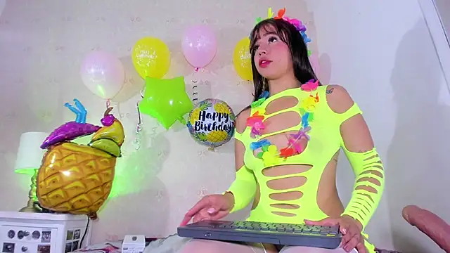 AMAIAA LOVE online show from 12, 3, 2026