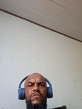 Snapshot of negro1978mt chatting on 26, 11, 2025 negro1978mt online show from 26, 11, 2025