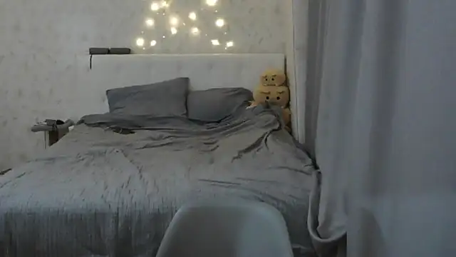KateBunny online show from 2, 4, 2026