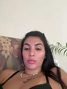 Snapshot of Luz_22 chatting on 7, 12, 2024 Luz 22 online show from 7, 12, 2024