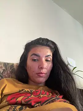 Snapshot of Luz_22 chatting on 16, 12, 2024 Luz 22 online show from 16, 12, 2024