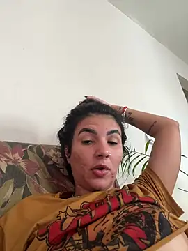 Snapshot of Luz_22 chatting on 14, 12, 2024 Luz 22 online show from 14, 12, 2024