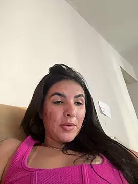 Snapshot of Luz_22 chatting on 6, 1, 2025 Luz 22 online show from 6, 1, 2025