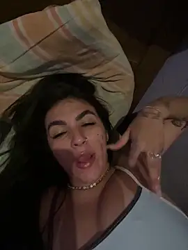 Snapshot of Luz_22 chatting on 30, 12, 2024 Luz 22 online show from 30, 12, 2024