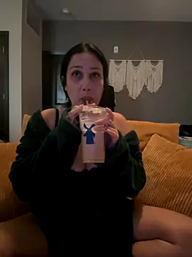 Snapshot of lonelylexxxie chatting on 22, 9, 2025 lonelylexxxie online show from 22, 9, 2025