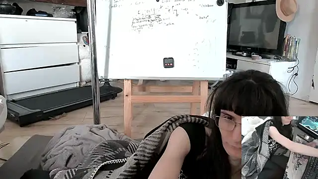 CeriseLapine online show from 1, 2, 2026