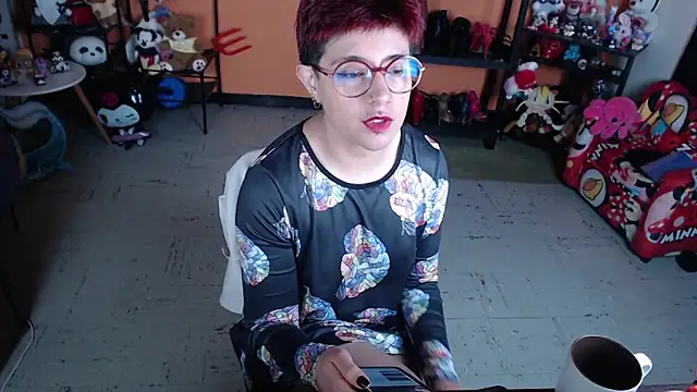 Snapshot of MissMiia2 chatting on 26, 5, 2026 MissMiia2 online show from 26, 5, 2026