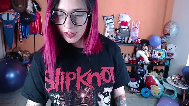 MissMiia2 online show from 25, 9, 2025