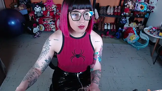 MissMiia2 online show from 8, 11, 2025