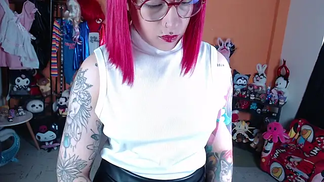 Snapshot of MissMiia2 chatting on 1, 5, 2026 MissMiia2 online show from 1, 5, 2026