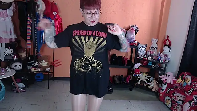 Snapshot of MissMiia2 chatting on 7, 7, 2026 MissMiia2 online show from 7, 7, 2026