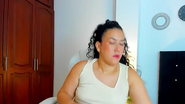 kathyajhonss online show from 28, 4, 2026