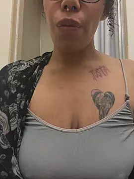Princess Desirae online show from 10, 5, 2026