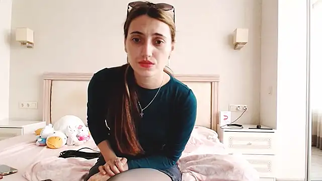 Iren online show from 8, 11, 2025