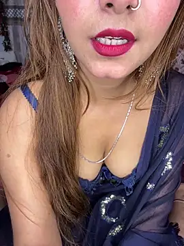 Snapshot of Diamond_queeen chatting on 18, 11, 2025 Diamond queeen online show from 18, 11, 2025