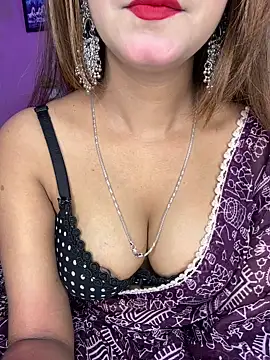 Snapshot of Diamond_queeen chatting on 16, 3, 2026 Diamond queeen online show from 16, 3, 2026