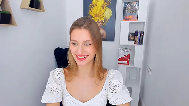 Snapshot of NaturalBeaty chatting on 22, 11, 2025 NaturalBeaty online show from 22, 11, 2025