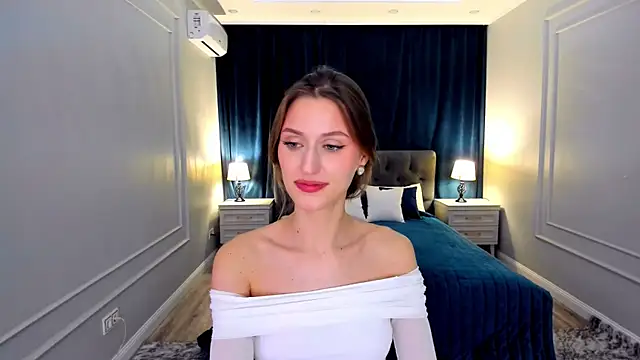 Snapshot of NaturalBeaty chatting on 30, 11, 2025 NaturalBeaty online show from 30, 11, 2025