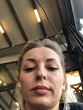 Diamond Bunny  online show from 19, 3, 2025