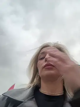 Diamond Bunny  online show from 16, 2, 2026