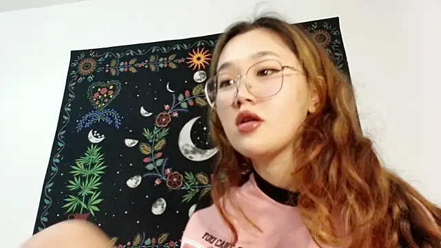 Jennatyan online show from 10, 9, 2025