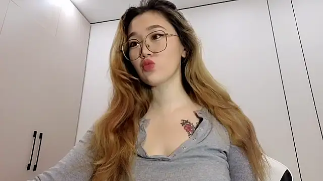 Jennatyan online show from 23, 12, 2025